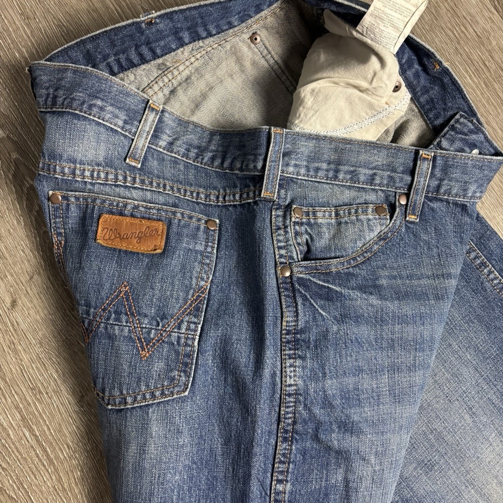 Wrangler Men's 38x33 Cotton 88MWZLY Slim Straight‎ Med Wash Jeans - Picture 5 of 11